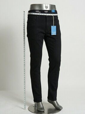 IZOD Black Rinse Denim Relaxed Fit Stretch Sportflex Straight Jeans Button Zip
